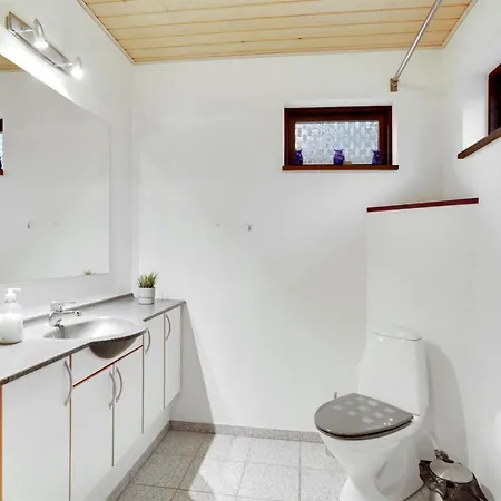 Casa de Férias Toska By Interhome *